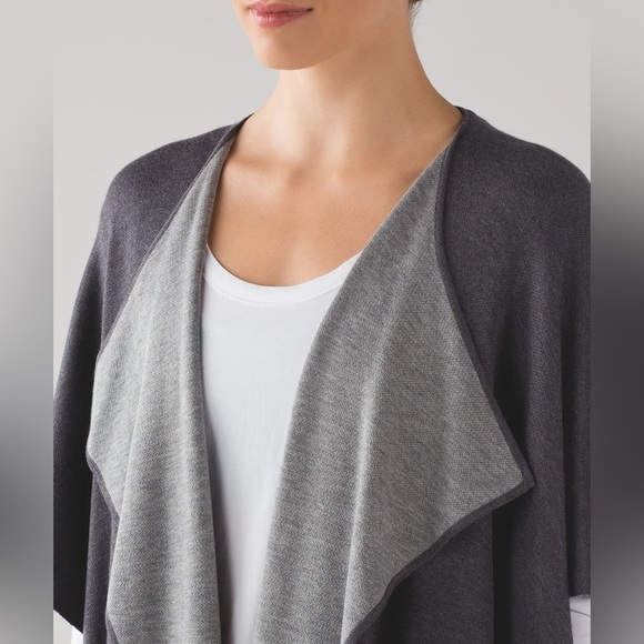 Lululemon After Asana Wrap One Size Fits Most Medium Dark Grey  Cashmere Blend - Picture 5 of 14